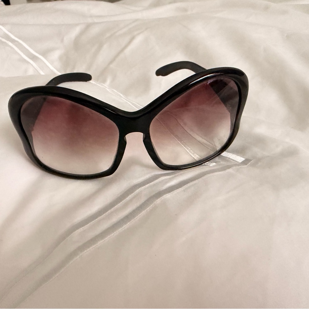 Stylish Large Black Authentic Prada Sunglasses - image 5